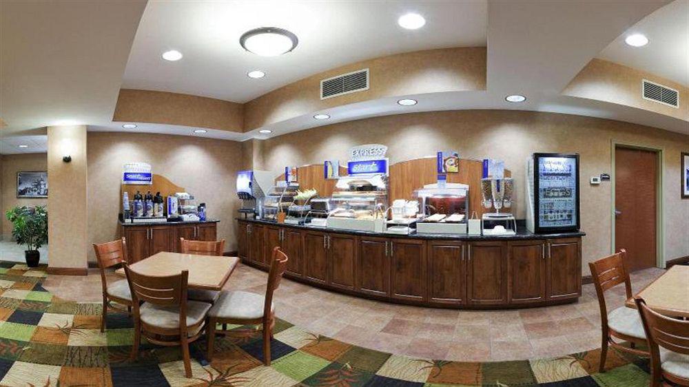 Holiday Inn Express Rawlins By Ihg Exterior foto