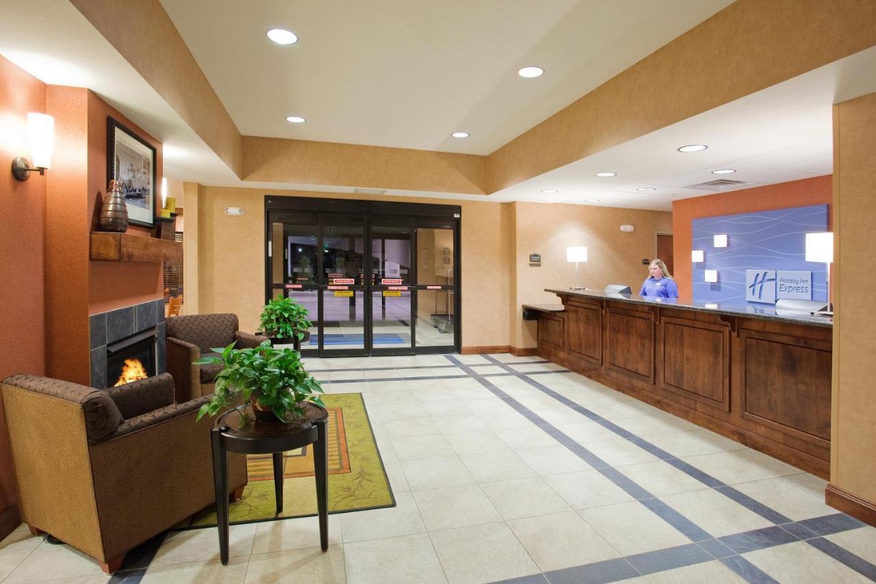 Holiday Inn Express Rawlins By Ihg Exterior foto
