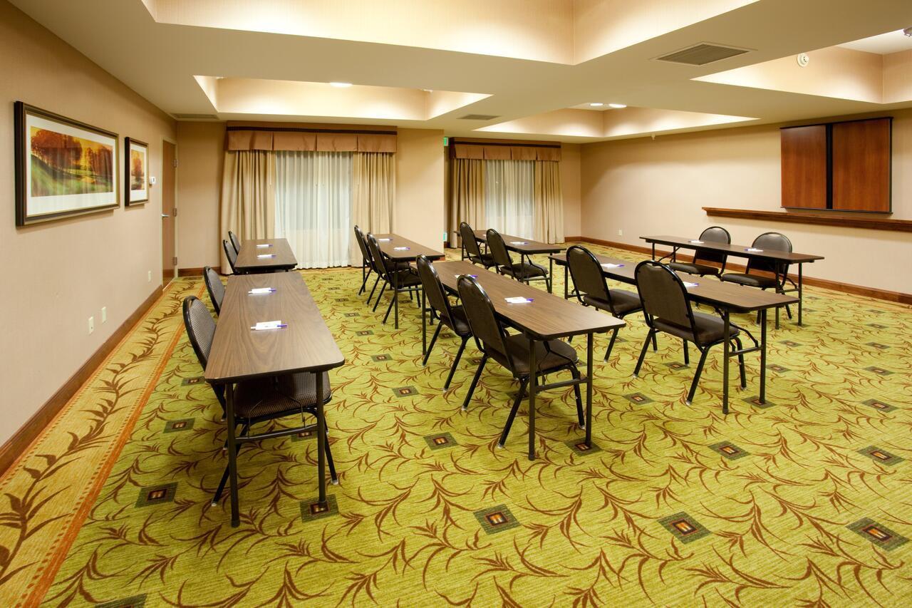 Holiday Inn Express Rawlins By Ihg Exterior foto